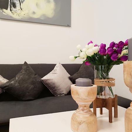Cozy City Apartment 5 Wina Bagian luar foto