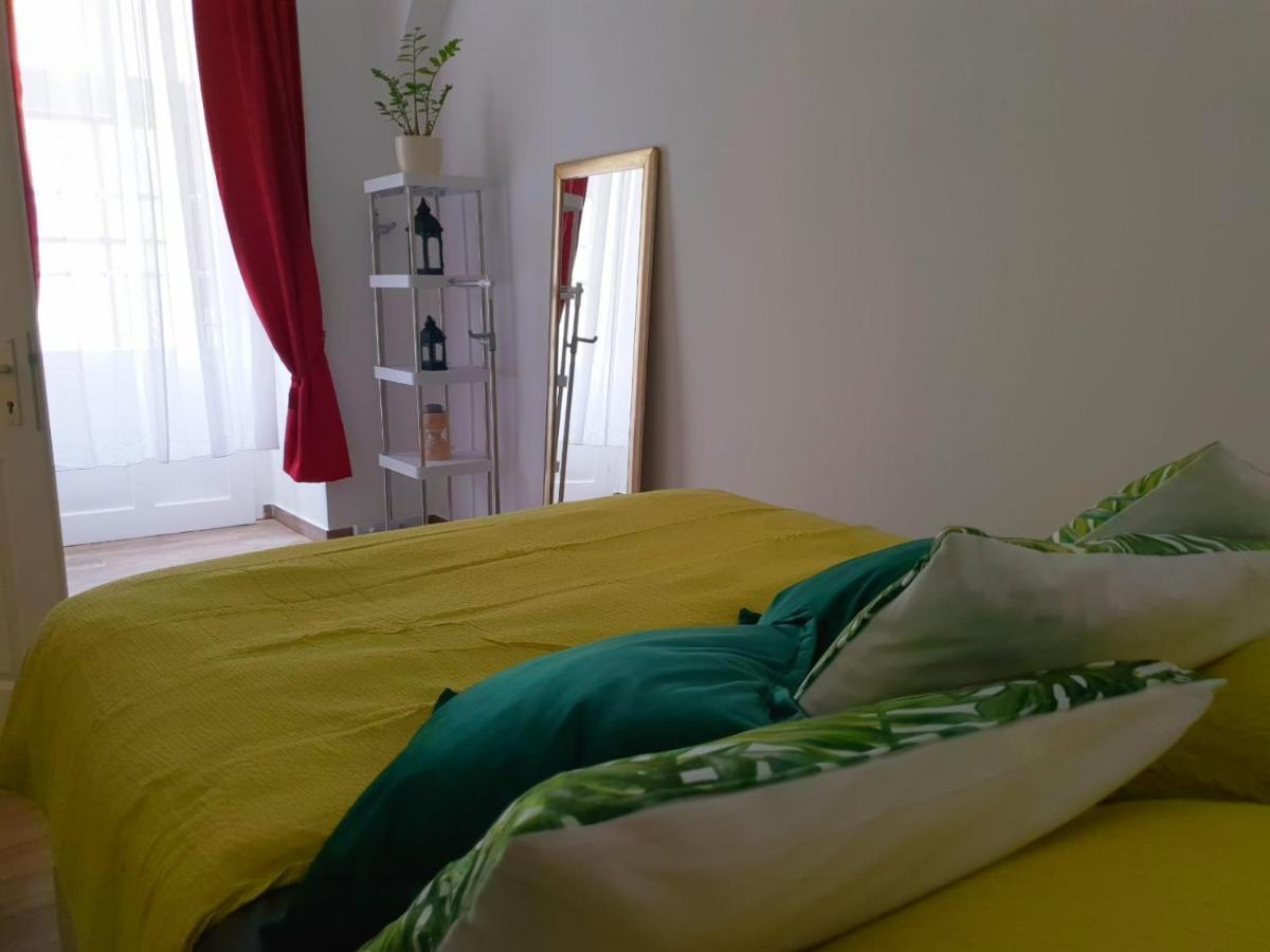 Cozy City Apartment 5 Wina Bagian luar foto